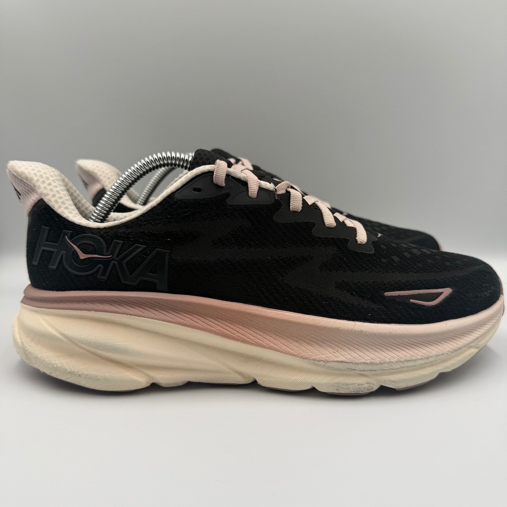 Hoka One‎ One Clifton 9 Women's Size 10 Black Rose Gold Running Shoes Sneakers